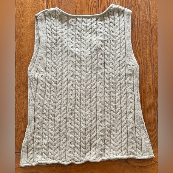 🆕 Industry Beige Cable Knit Button Up Vest - Picture 2 of 6